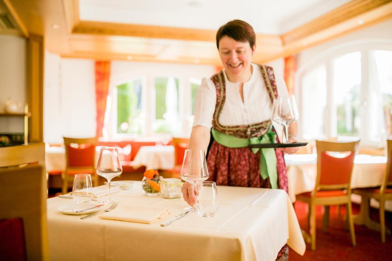 Hotel-Restaurant Sennhuette Im Herzen Des Suedschwarzwalds Kleines Wiesental エクステリア 写真
