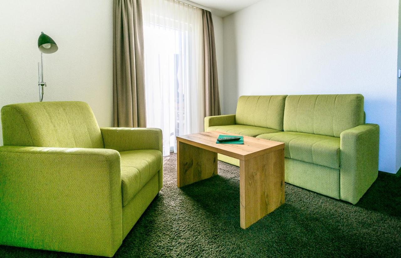 Hotel-Restaurant Sennhuette Im Herzen Des Suedschwarzwalds Kleines Wiesental エクステリア 写真