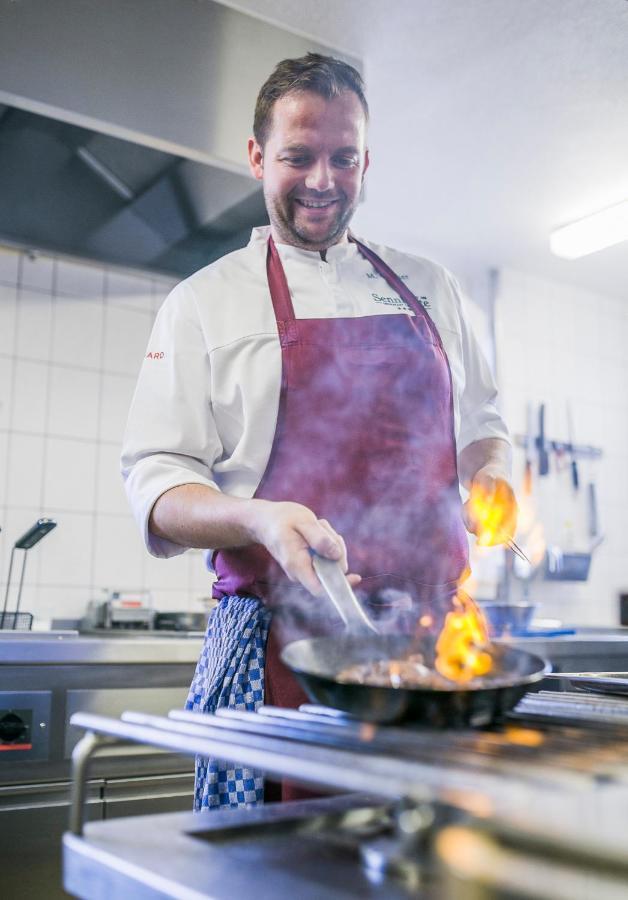 Hotel-Restaurant Sennhuette Im Herzen Des Suedschwarzwalds Kleines Wiesental エクステリア 写真